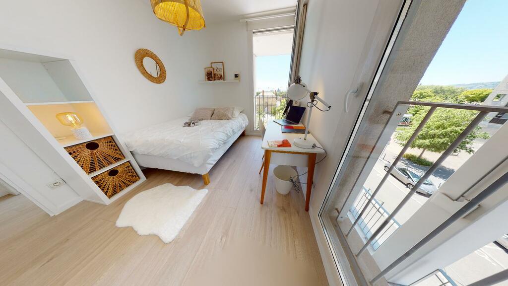 Photo du 92 Avenue de l'Europe, 69008 Lyon, France Lyon