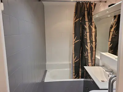 Photo du 10 Rue Raoul Follereau, 42100 Saint-Étienne, France Saint-Étienne