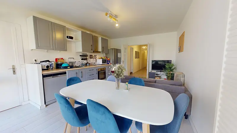 Photo du 8 Rue Les Larris Orange, 95000 Pontoise, France Pontoise