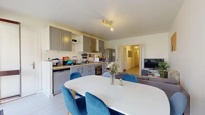 Photo du 8 Rue Les Larris Orange, 95000 Pontoise, France Pontoise