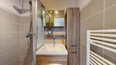 Photo du 8 Rue Les Larris Orange, 95000 Pontoise, France Pontoise