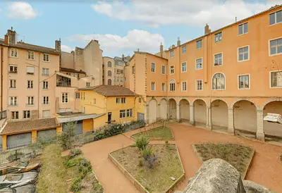 Photo du 3 Rue Saint-Benoît, 69001 Lyon, France Lyon