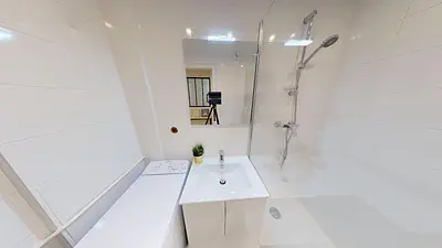 Photo du 43 Rue Thomas Blanchet, LAFAGEdirect, 69008 Lyon, France Lyon