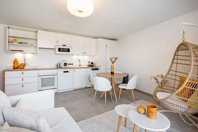 Photo du 213 avenue Roger Salengro, 69100 Villeurbanne, France Villeurbanne