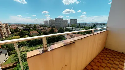 Photo du 12 Rue Jules Valensaut, 69008 Lyon, France Lyon