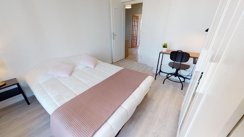 Photo du 12 Rue Jules Valensaut, 69008 Lyon, France Lyon