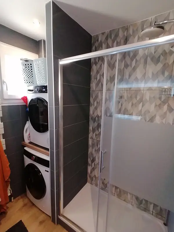Photo du 42 rue Vaillant Couturier, 69200 Vénissieux, France Vénissieux