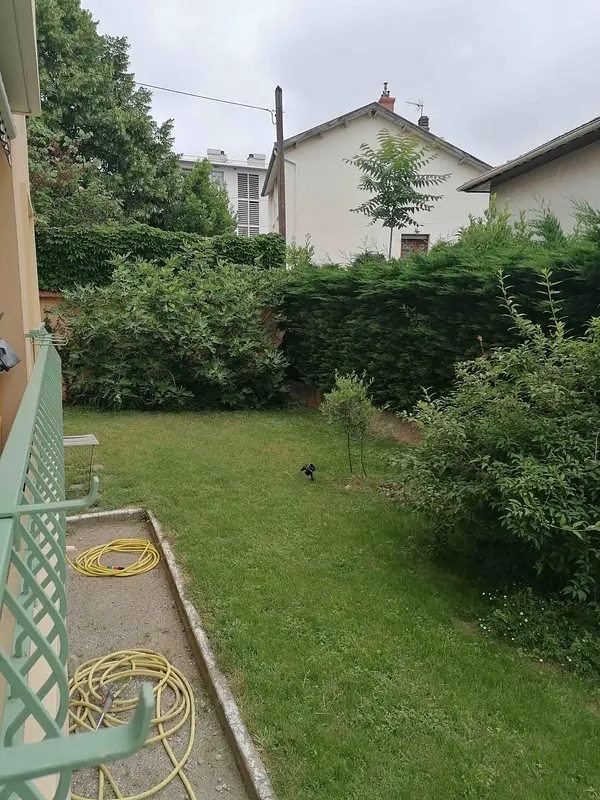 Photo du 42 rue Vaillant Couturier, 69200 Vénissieux, France Vénissieux