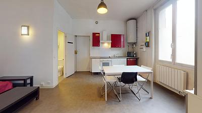 Photo du 93 Rue De La Roche Du Geai, 42000 Saint-Étienne, France Saint-Étienne