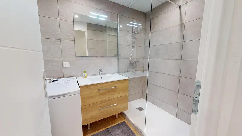 Photo du 43 Avenue Jean Jaurès, 69600 Oullins, France Oullins