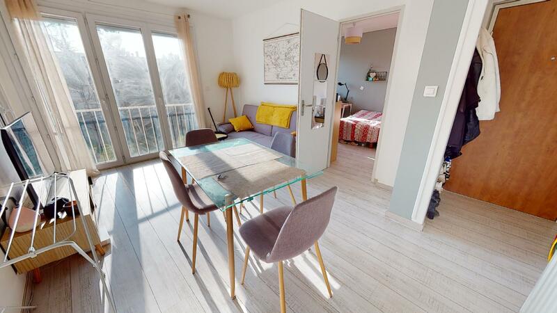 Photo du 8 Place Roger Salengro, 21000 Dijon, France Dijon