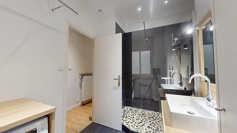 Photo du 104 Rue Pasteur, 69007 Lyon, France Lyon