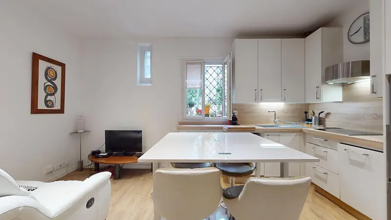 Photo du 104 Rue Pasteur, 69007 Lyon, France Lyon