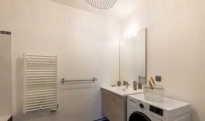 Photo du 36 Avenue Rosa Parks, 69009 Lyon, France Lyon