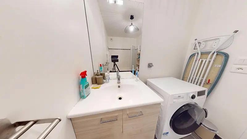 Photo du 36 Avenue Rosa Parks, 69009 Lyon, France Lyon