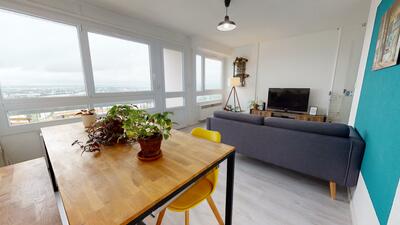 Photo du 2 boulevard de l'Europe, 69600 Oullins-Pierre-Bénite, France Oullins-Pierre-Bénite