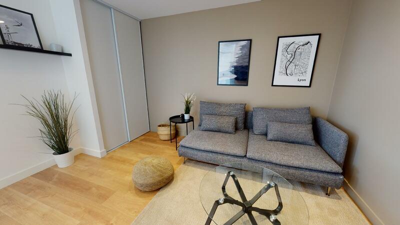 Photo du 30 Rue Edouard Branly, 69500 Bron, France Bron