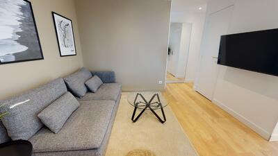 Photo du 30 Rue Edouard Branly, 69500 Bron, France Bron