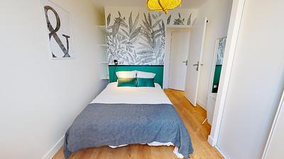 Photo du 30 Rue Edouard Branly, 69500 Bron, France Bron