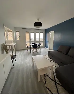 Photo du 4 Square Des Troyens, 80080 Amiens, France Amiens