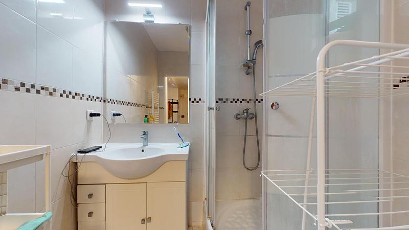 Photo du 11 Rue Rouvet, 75019 Paris, France Paris