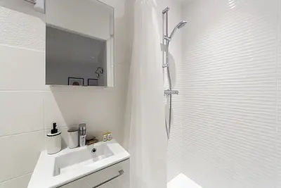 Photo du 8b Avenue De La Table De Pierre, 69340 Francheville, France Francheville