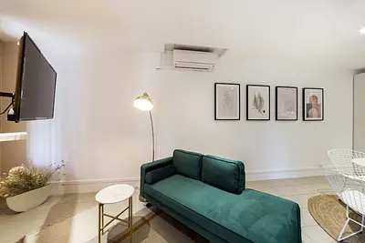 Photo du 8b Avenue De La Table De Pierre, 69340 Francheville, France Francheville