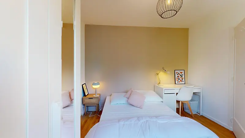 Photo du 100 Avenue Debourg, 69007 Lyon, France Lyon