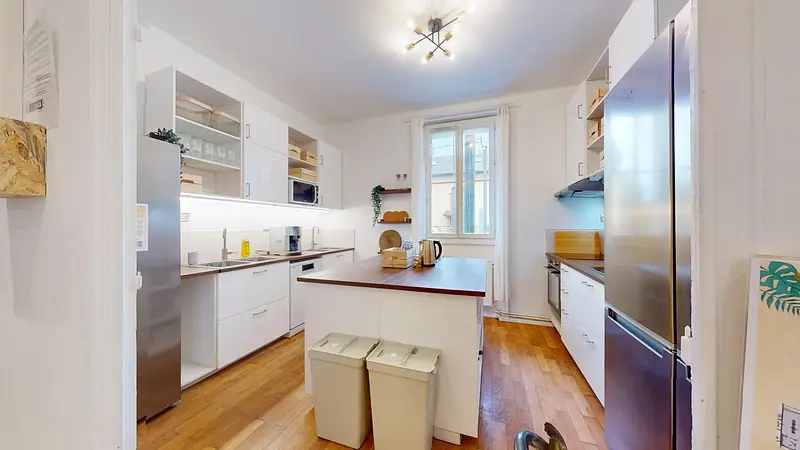 Photo du 38 Avenue François Mitterrand, 69500 Bron, France Bron