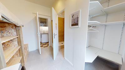 Photo du 38 Avenue François Mitterrand, 69500 Bron, France Bron