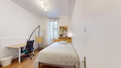 Photo du 38 Avenue François Mitterrand, 69500 Bron, France Bron