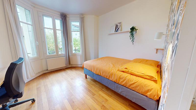 Photo du 38 Avenue François Mitterrand, 69500 Bron, France Bron