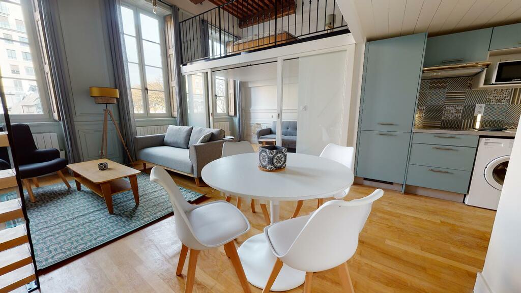 Photo du 2 Place Louis Pradel, Lot n°43, 69001 Lyon, France Lyon