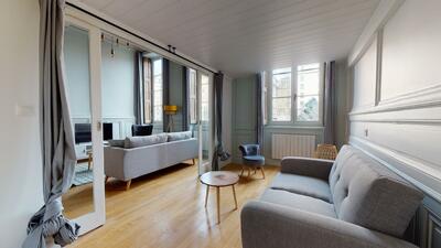 Photo du 2 Place Louis Pradel, Lot n°43, 69001 Lyon, France Lyon