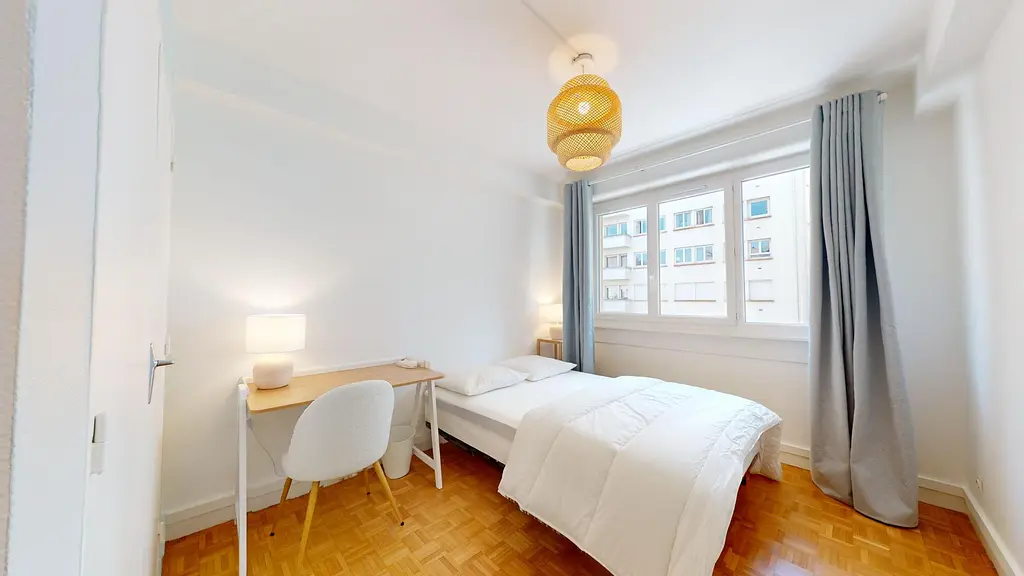 Photo du 27 Rue Garibaldi, 69006 Lyon, France Lyon