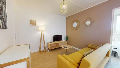 Photo du 30 Rue Edouard Branly - Droite, 69500 Bron, France Bron