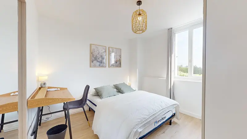 Photo du 30 Rue Edouard Branly - Droite, 69500 Bron, France Bron