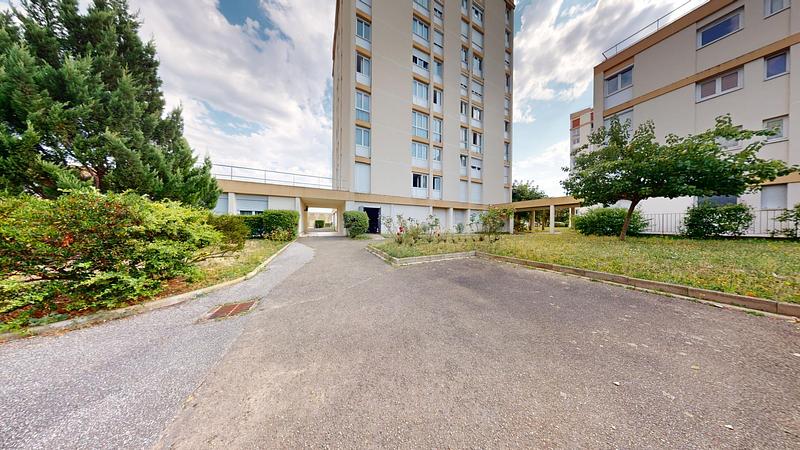 Photo du 21 Rue Louise Michel, 78711 Mantes-la-Ville, France Mantes-la-Ville