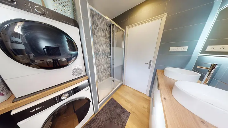 Photo du 42 rue Vaillant Couturier, 69200 Vénissieux, France Vénissieux