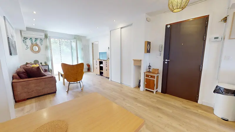 Photo du 42 rue Vaillant Couturier, 69200 Vénissieux, France Vénissieux