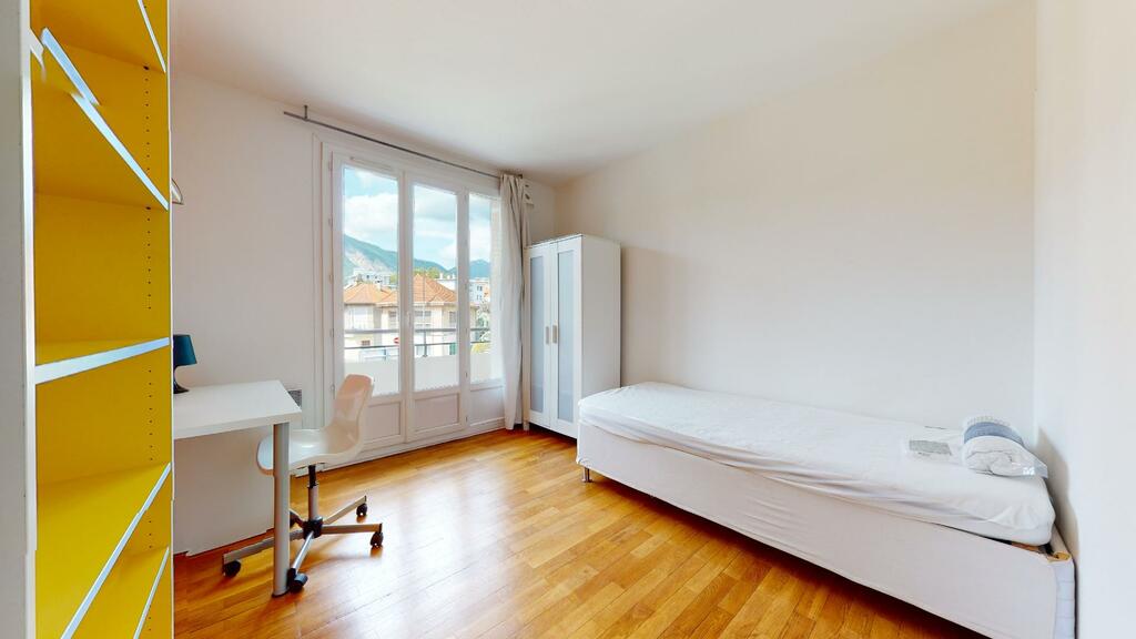 Photo de la chambre 2 du 1 Chemin De La Blanchisserie 38100 Grenoble