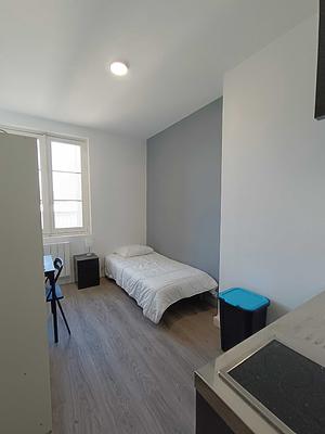 Photo de la chambre 1 du 10 Place Jean De Berry 86000 Poitiers